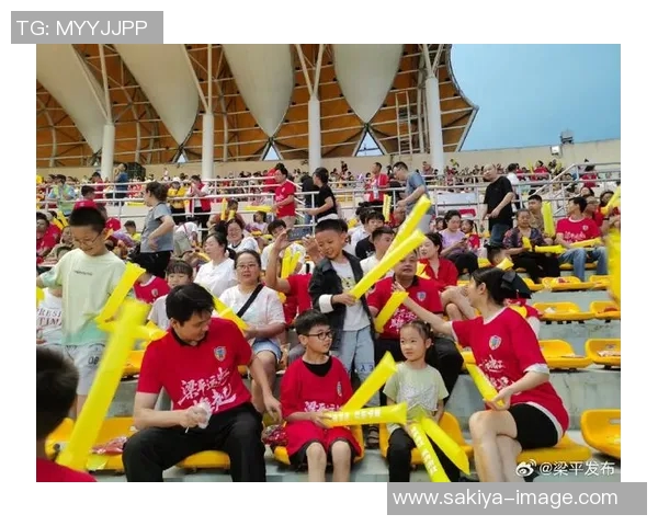 重庆篮球队耐力争议引发热议球迷对球队表现和训练方式的不同看法 重庆篮球队耐力争议引发热议球迷对球队表现和训练方式的不同看法