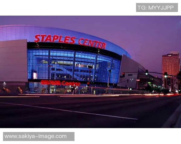 快船新球馆设计曝光2025年正式迁出斯台普斯中心迎新篇章