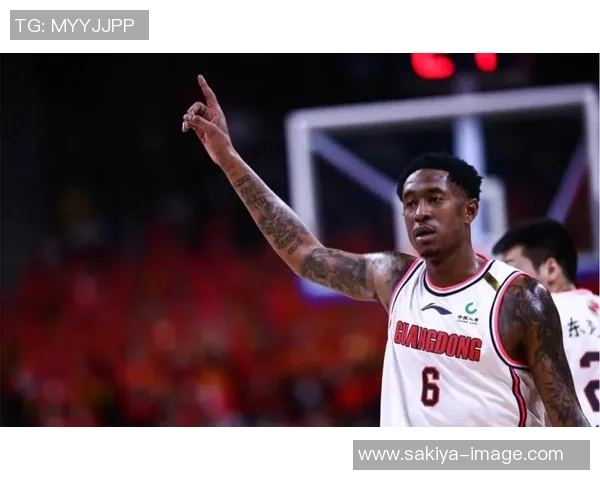 马尚布鲁克斯的篮球之路：从新秀到明星的辉煌历程与成长故事