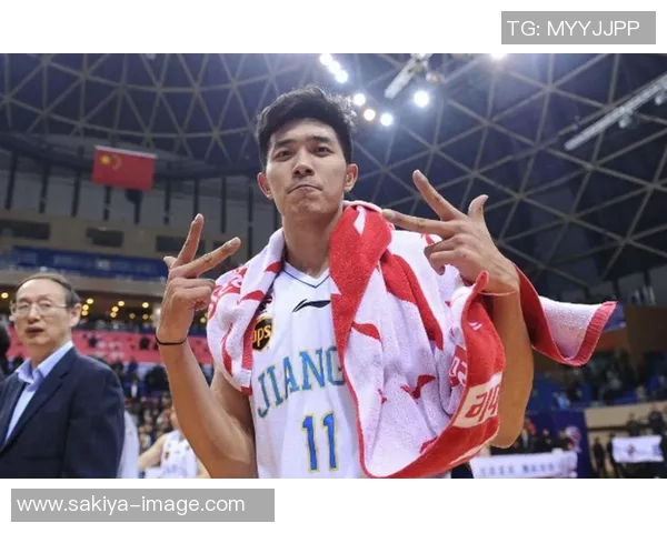 吴冠希：从篮球新星到全能战士的成长之路与奋斗故事