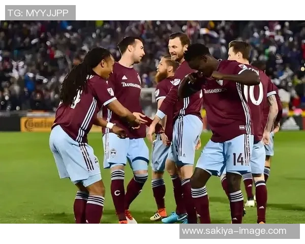 科罗拉多队与洛杉矶FC的激烈对决展现足球魅力与团队精神