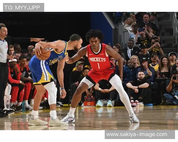 2018年火箭队与马刺队季前赛精彩对决回顾与分析