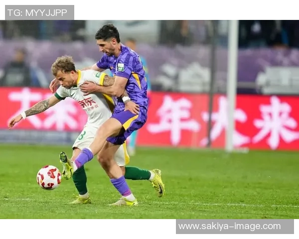 广州昊昕迎战天津泰达争夺中超联赛关键积分之战